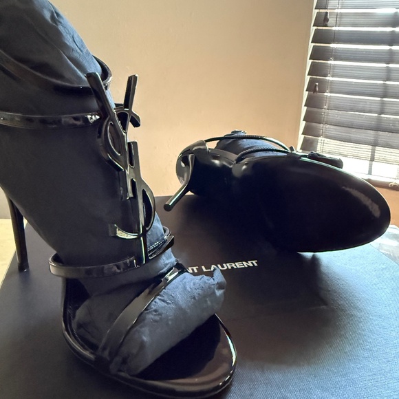Saint Laurent women’s heels - Picture 2 of 8
